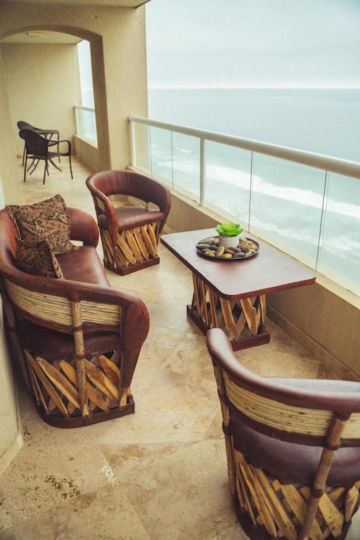 로사리토 'Luxury Oceanfront Penthouse With Pools, Jacuzzis And Spectacular Ocean Views' 아파트 외부 사진